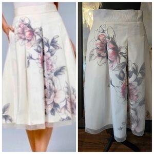 White House Black Market A-Line Skirt with Pink Floral Design Tulle Size 6p